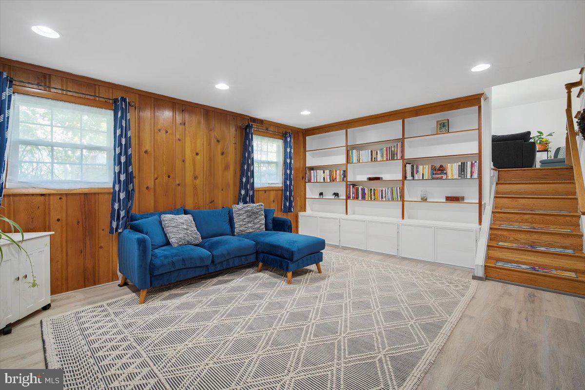 4010 Delancy Drive Silver Spring, MD 20906 - Photo 20 of 31 Family Room