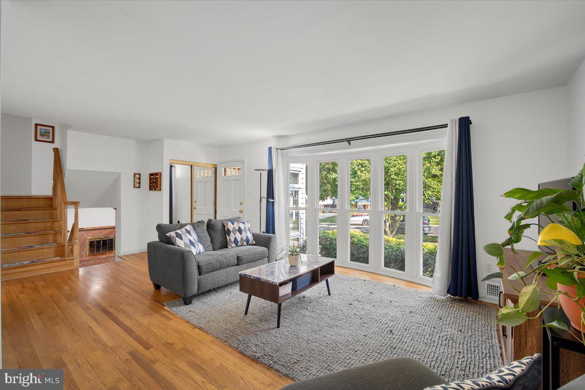 4010 Delancy Drive Silver Spring, MD 20906 - Photo 3 of 31 Living Room