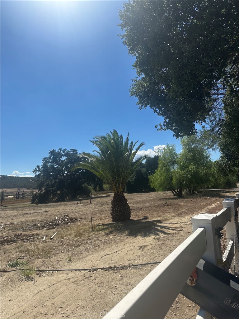 44250 East Benton Road Hemet, CA 92544 - Photo 2 of 4