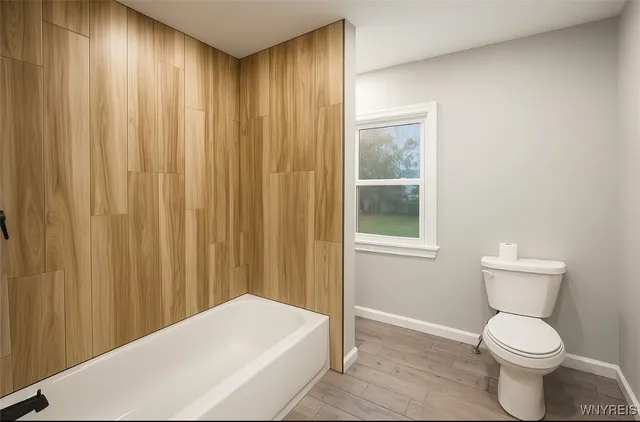 $179,000 | 320 Central Avenue, Hanover, NY 14136