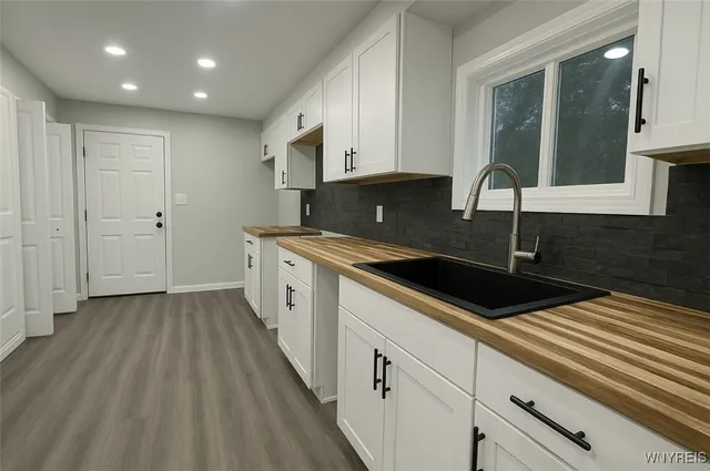 $179,000 | 320 Central Avenue, Hanover, NY 14136