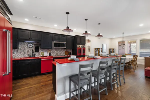 $1,625,900 | 437 Dean Archer Road, Jonesborough, TN 37659