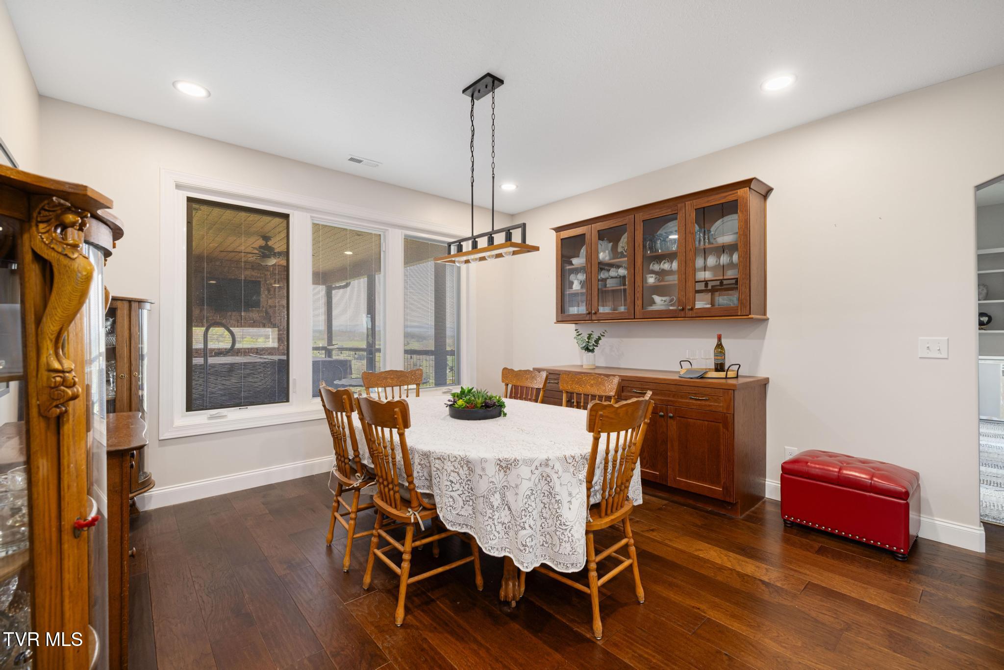 437 Dean Archer Road Jonesborough, TN 37659 - Photo 24 of 73 Breakfast Area