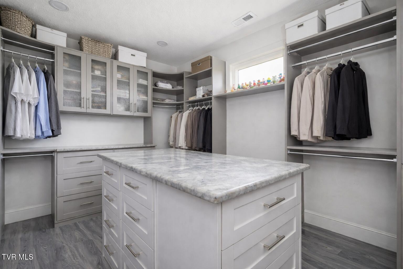 437 Dean Archer Road Jonesborough, TN 37659 - Photo 33 of 73 Primary Suite Closet Room