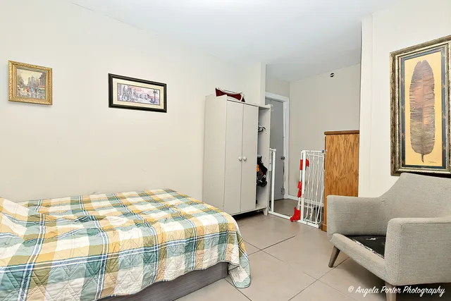 $179,900 | 1616 North 40th Avenue, Stone Park, IL 60165