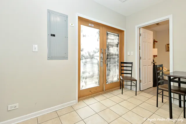 $179,900 | 1616 North 40th Avenue, Stone Park, IL 60165