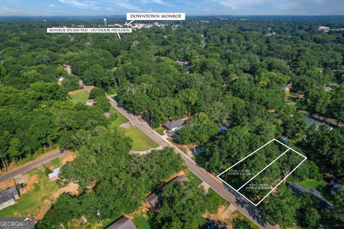 1013 Davis Street Monroe, GA 30655 - Photo 4 of 9