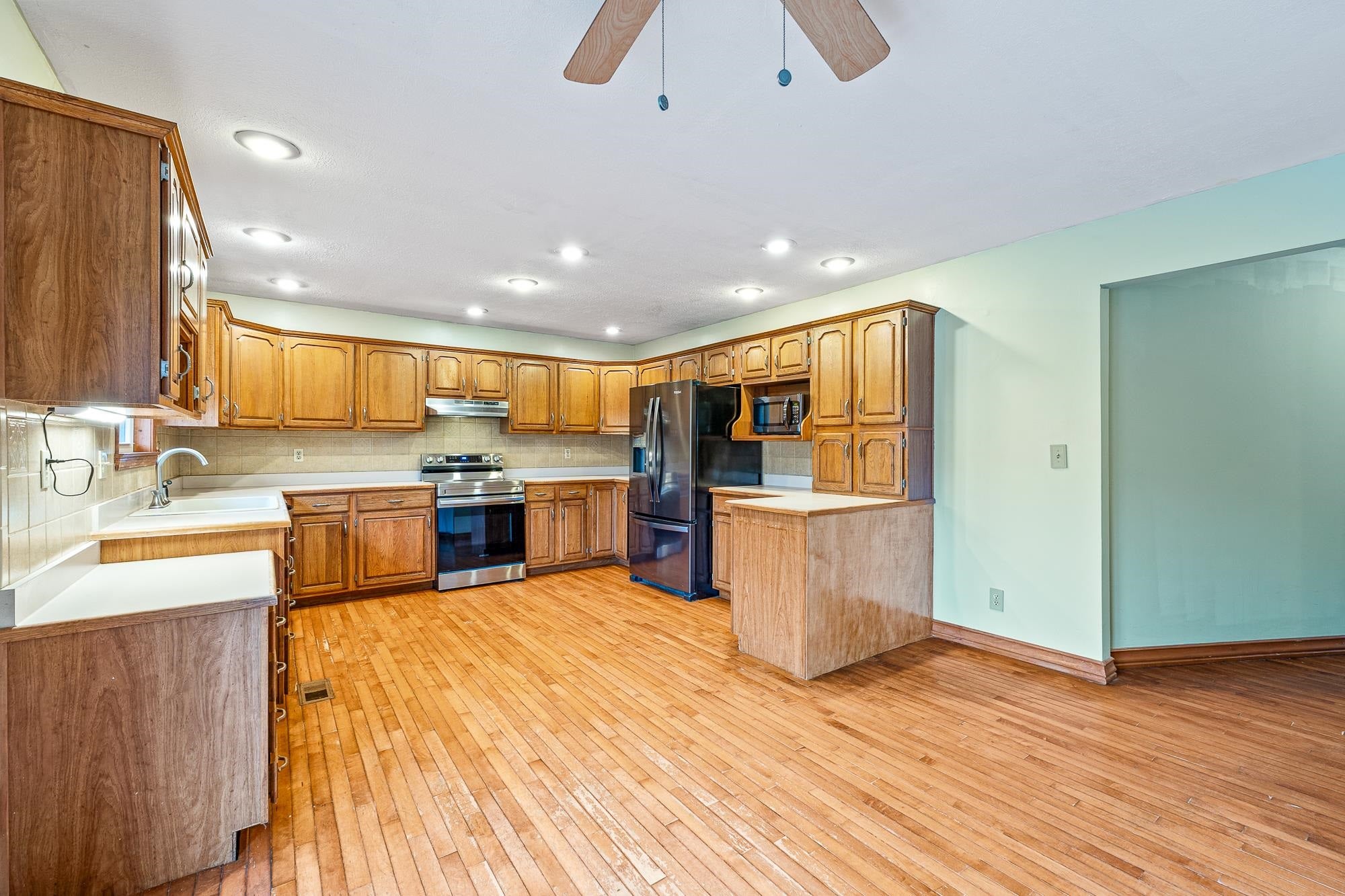6331 Camp Creek Road Huntington, WV 25701 - Photo 15 of 31 Gallery Image 15