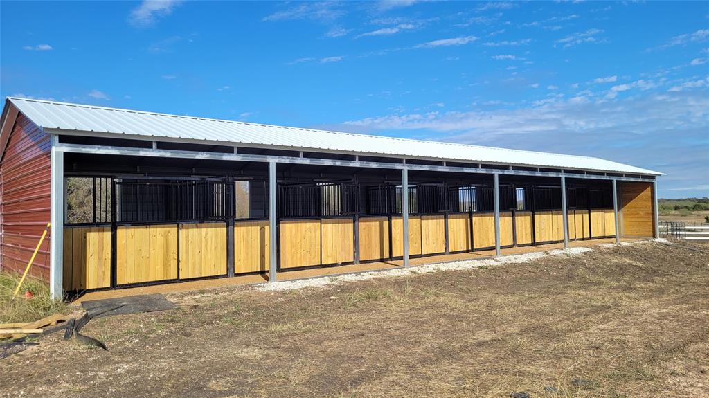 3164 Clater Powell Road Waco, TX 76705 - Photo 10 of 40 a view of an empty room with a window