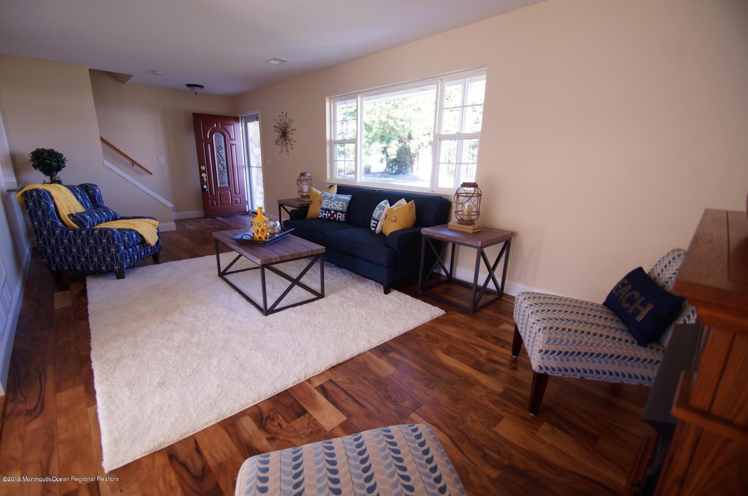 70 Pilot Drive Brick, NJ 08723 - Photo 4 of 22 20180620013154377235000000-o