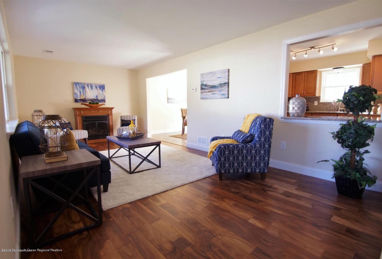 70 Pilot Drive Brick, NJ 08723 - Photo 5 of 22 20180620013151322101000000-o