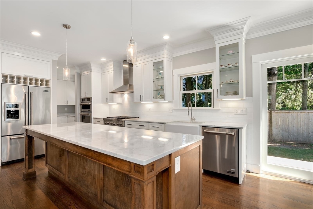 7 Park Street Lexington, MA 02421 - Photo 2 of 33
