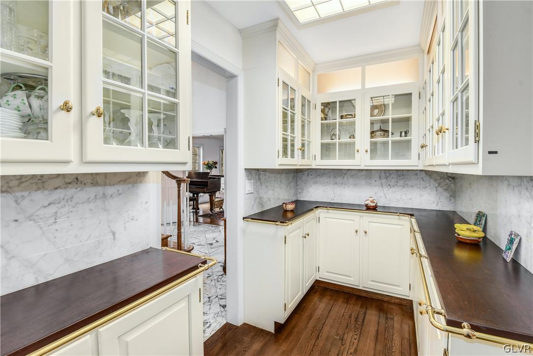 3479 Bingen Road Bethlehem, PA 18015 - Photo 12 of 38 Gallery Image 12