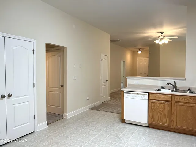 $1,600 | 323 Harvest Walk, Macon, GA 31210