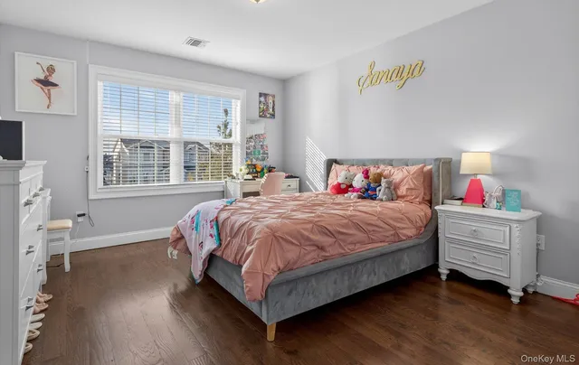 $1,485,000 | 805 Pine Place, Bellmore, NY 11710