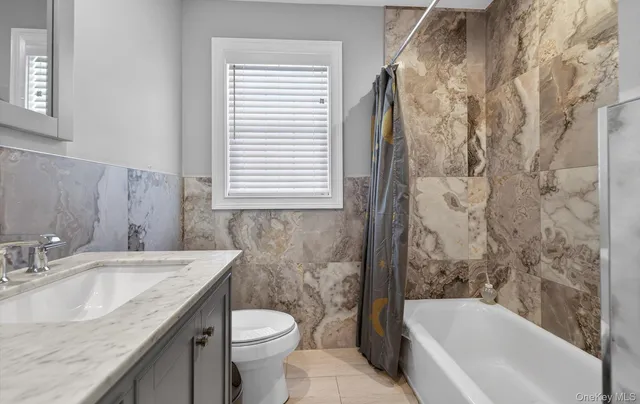 $1,485,000 | 805 Pine Place, Bellmore, NY 11710