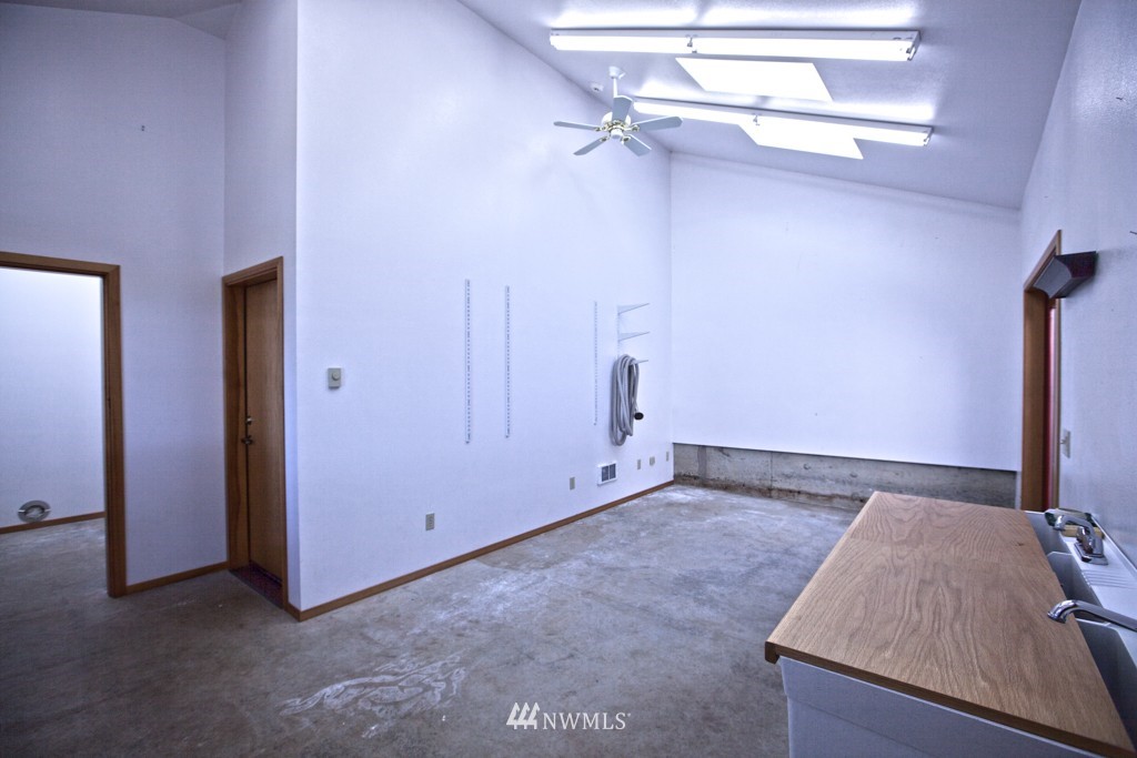 1625 Place Road Port Angeles, WA 98363 - Photo 16 of 25 Gallery Image 16