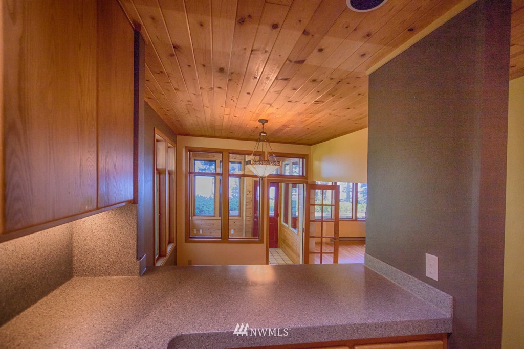 1625 Place Road Port Angeles, WA 98363 - Photo 9 of 25 Gallery Image 9