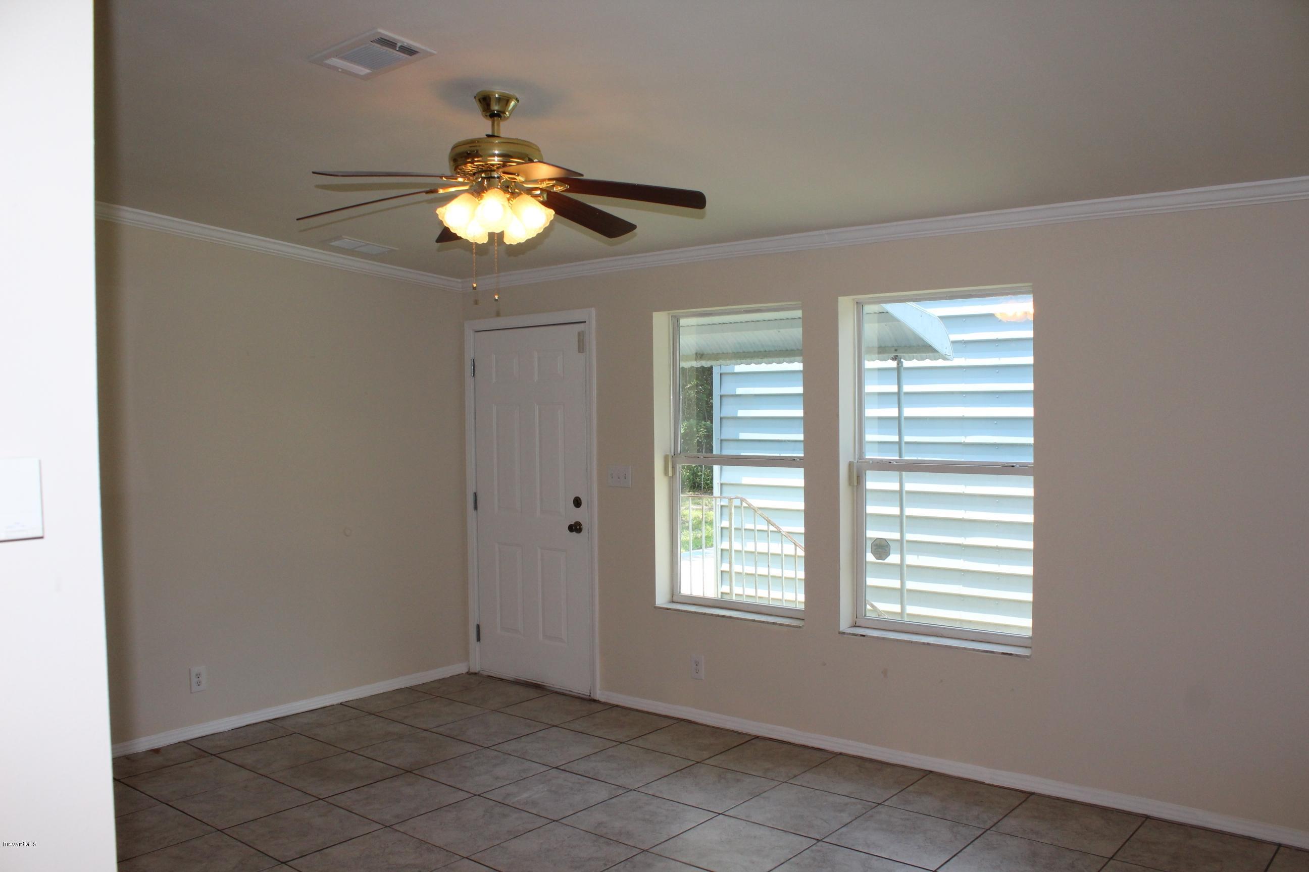1419 Belleview Road Cocoa, FL 32922 - Photo 16 of 20 Entryway view