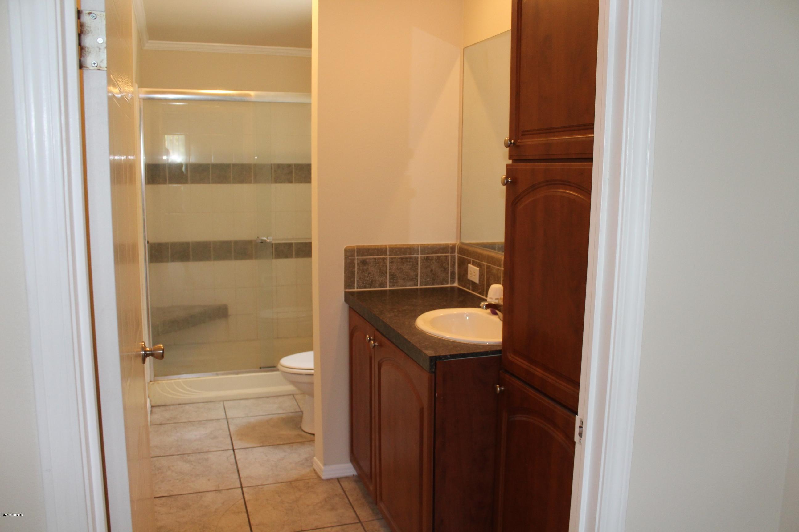 1419 Belleview Road Cocoa, FL 32922 - Photo 9 of 20 Master bath view