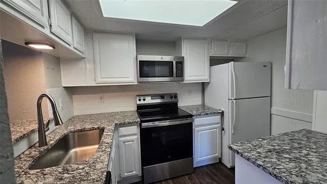 $165,000 | 2117 Park Willow Lane, Unit C, Arlington, TX 76011