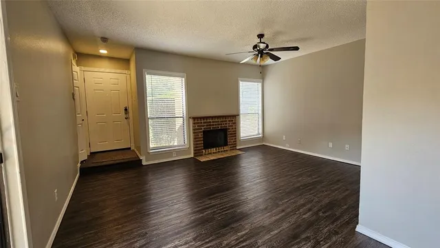 $165,000 | 2117 Park Willow Lane, Unit C, Arlington, TX 76011