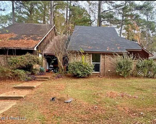 $105,900 | 111 Bent Creek Circle, Unit B, Brandon, MS 39047