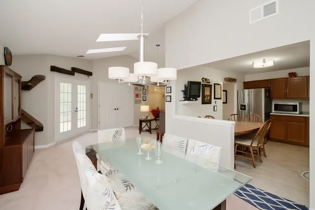 $389,900 | 1401 Plum Court, Unit D, Mount Prospect, IL 60056