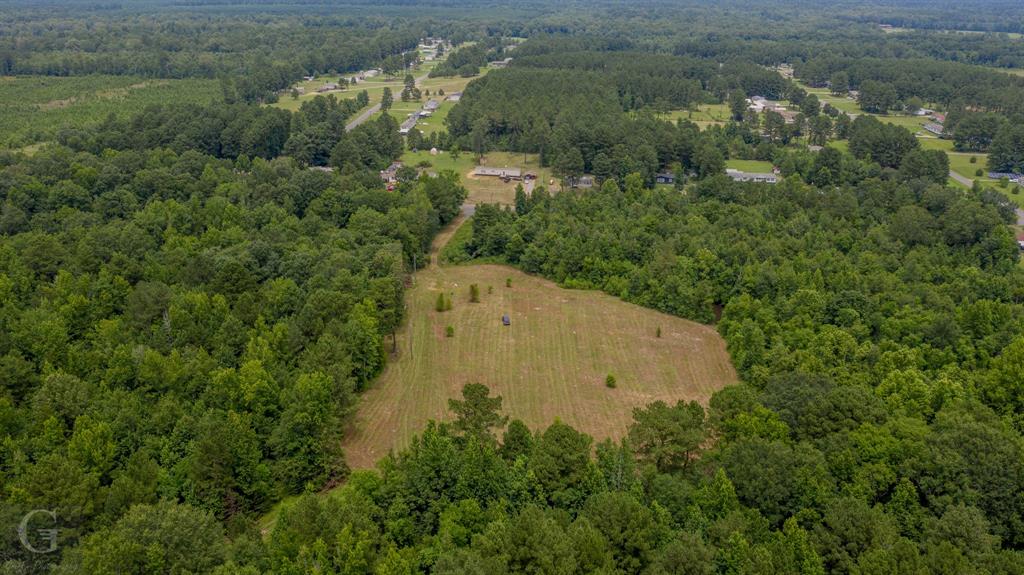 436 English Gloster, LA 71030 - Photo 9 of 13 an aerial view of a residential houses with outdoor space and trees