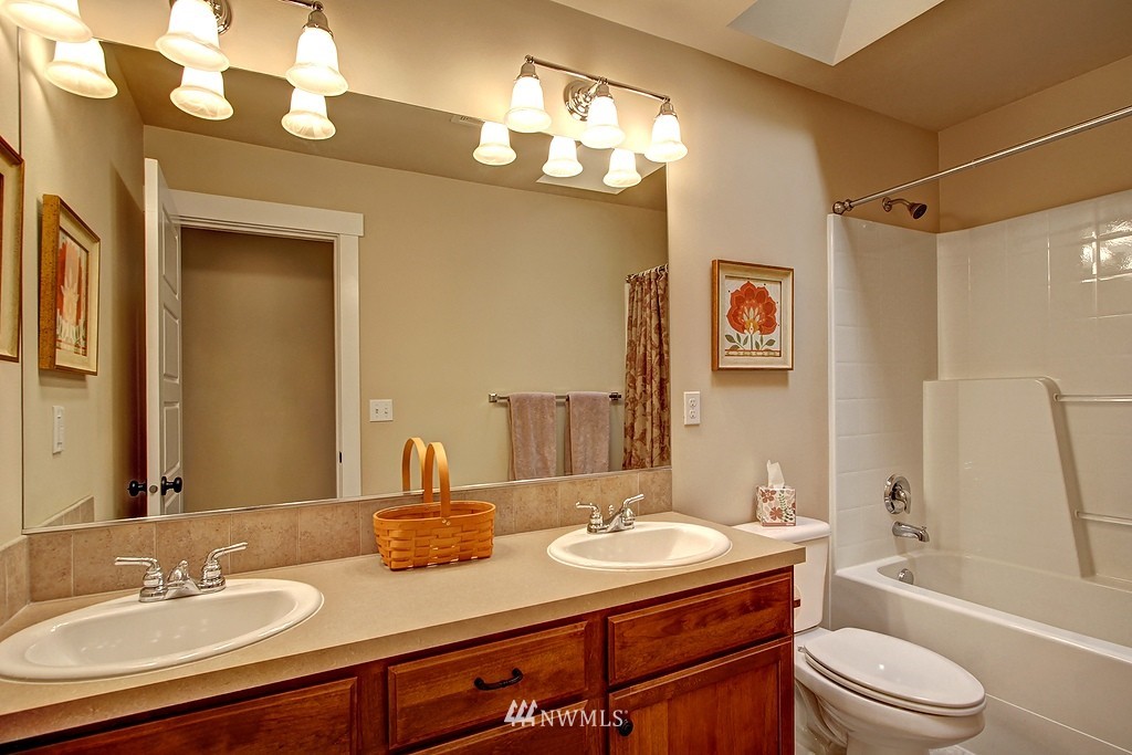 3119 219th Place Southeast Bothell, WA 98021 - Photo 15 of 18