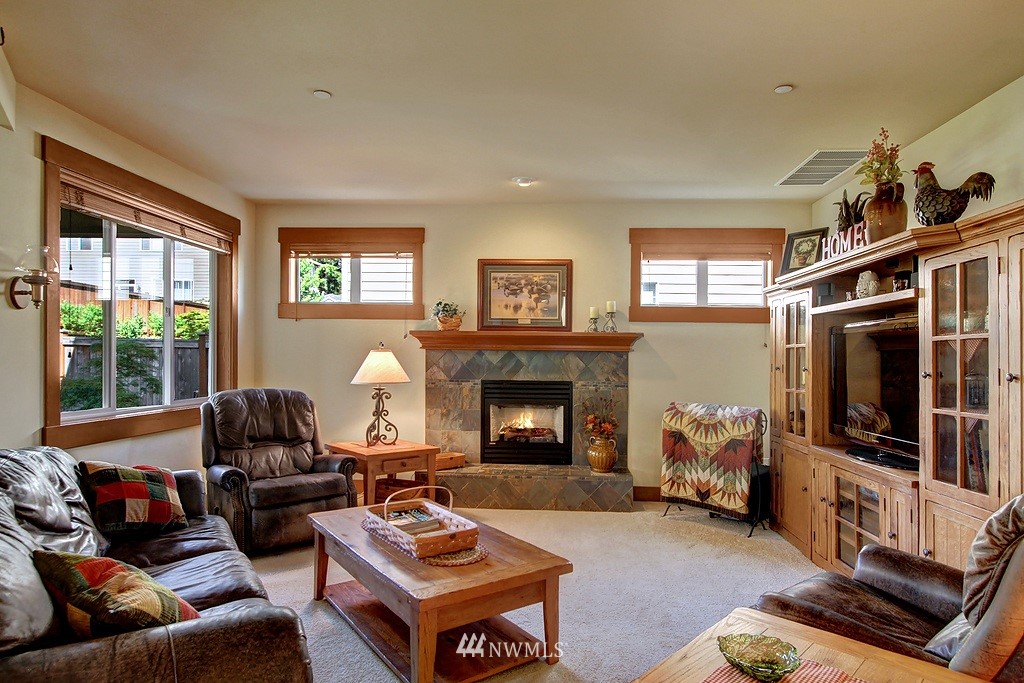 3119 219th Place Southeast Bothell, WA 98021 - Photo 9 of 18