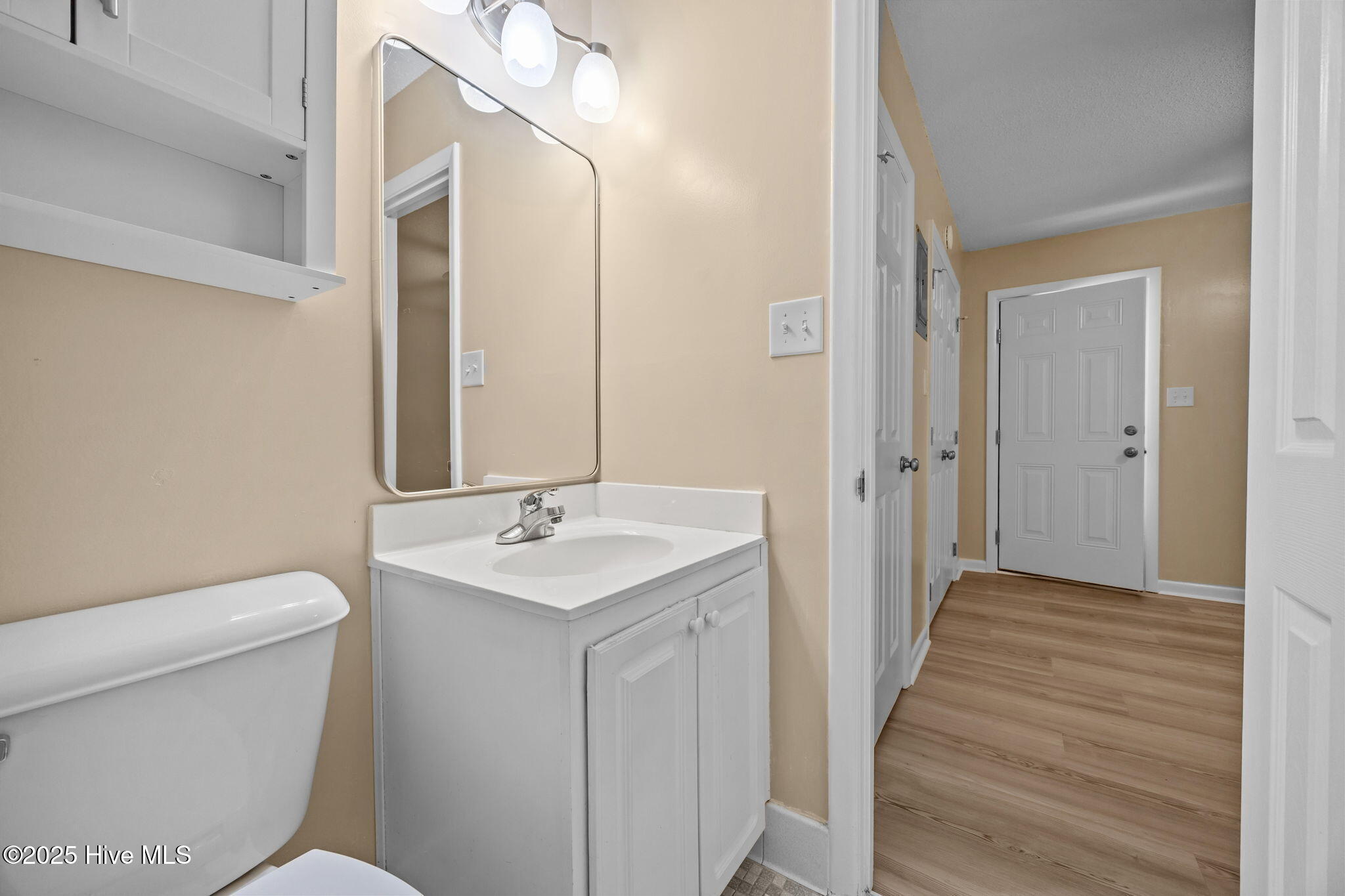 1190 Gould Road, Unit 4 Jacksonville, NC 28540 - Photo 11 of 18 18-web-or-mls-1190 Gould Rd Unit4 42