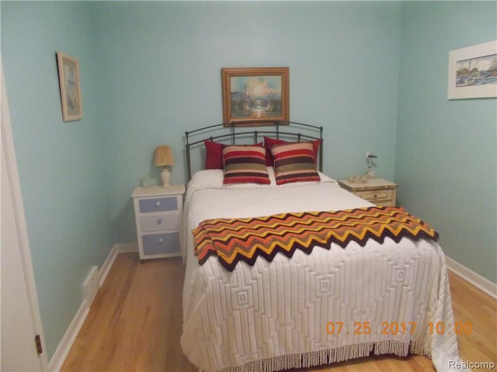 3488 Wakefield Road Berkley, MI 48072 - Photo 23 of 36