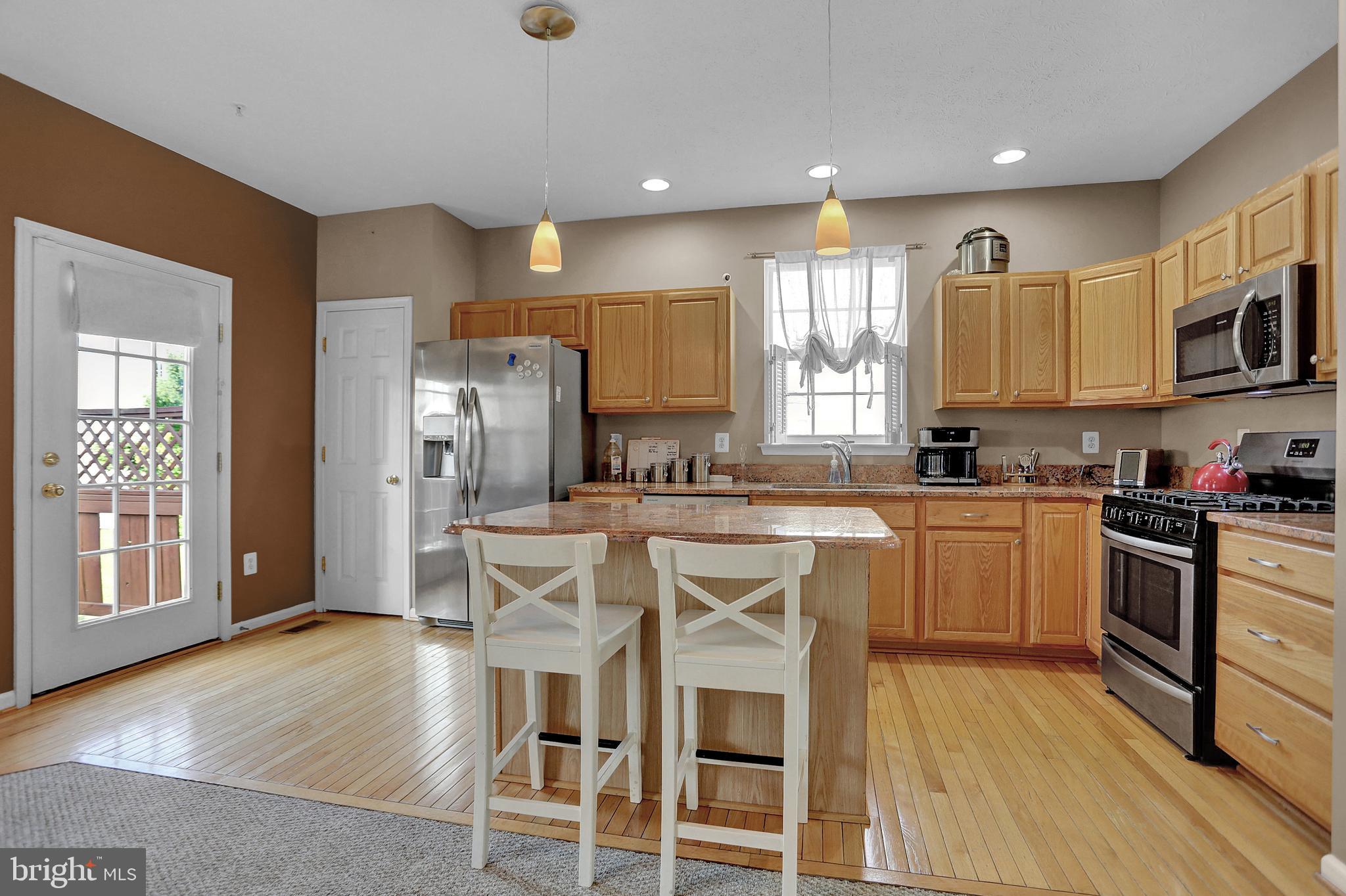 5015 Leasdale Road Rosedale, MD 21237 - Photo 8 of 36
