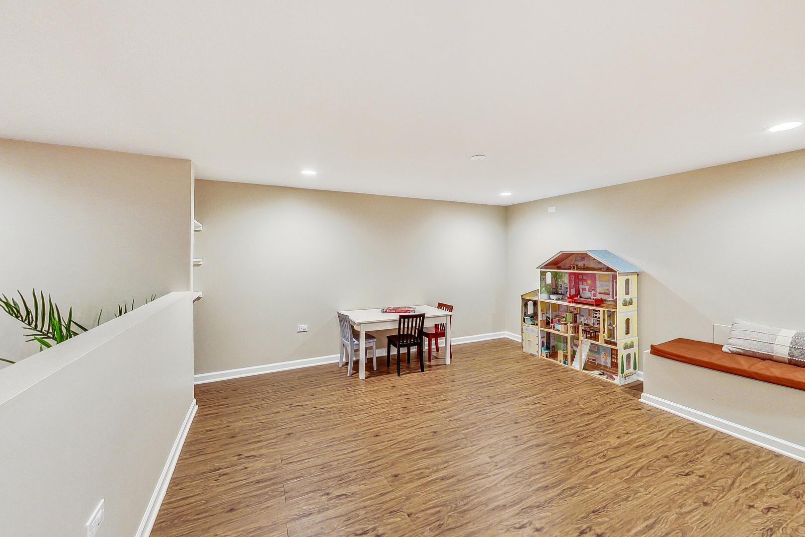 1033 Kent Avenue Park Ridge, IL 60068 - Photo 24 of 34 Gallery Image 24