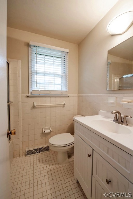 10231 Pondera Road Richmond, VA 23235 - Photo 25 of 40 Hall Batroom