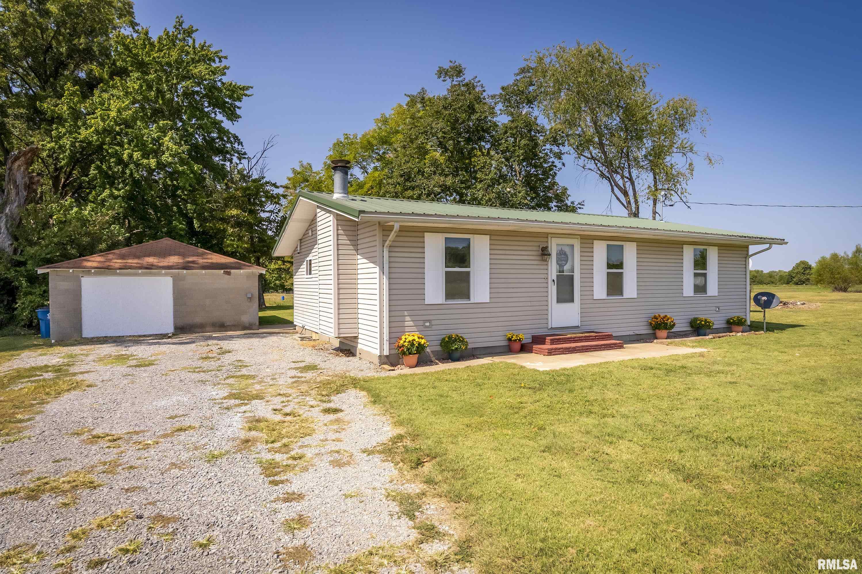 3421 Baseline Road West Frankfort, IL 62896 - Photo 3 of 27 Gallery Image 3