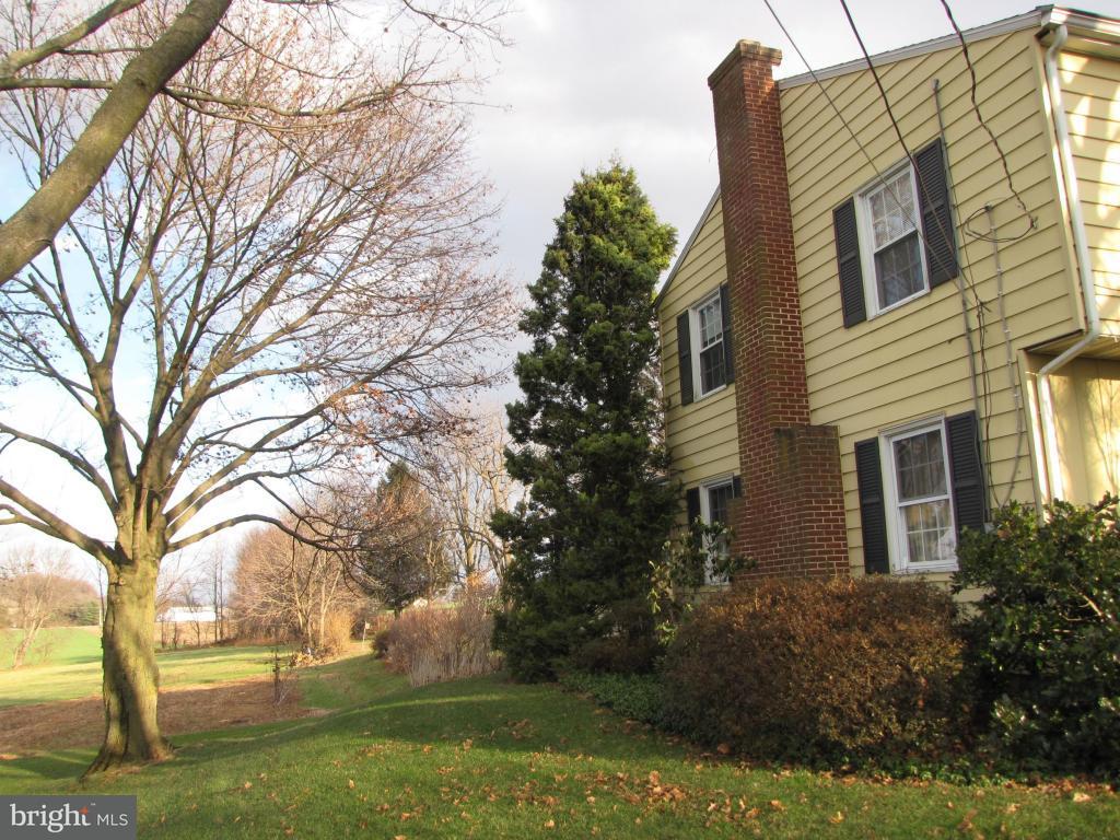 66 Chestnut Grove Road Conestoga, PA 17516 - Photo 3 of 29