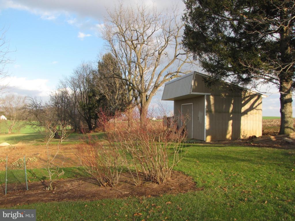 66 Chestnut Grove Road Conestoga, PA 17516 - Photo 5 of 29
