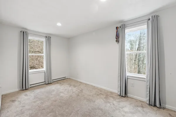 $415,000 | 5 Swan Avenue, Unit B, Worcester, MA 01602