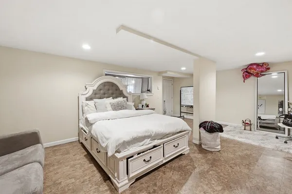 $415,000 | 5 Swan Avenue, Unit B, Worcester, MA 01602