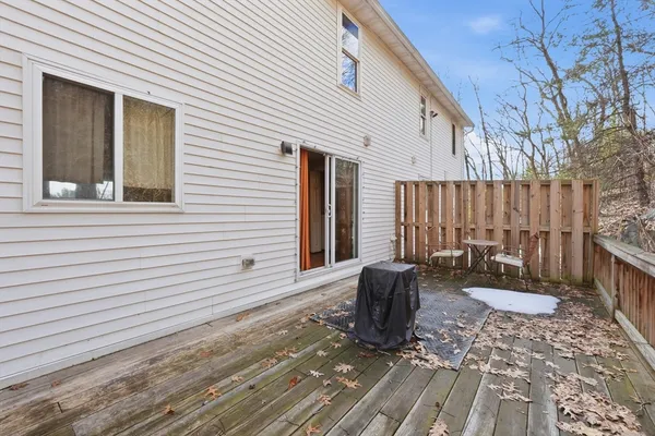 $415,000 | 5 Swan Avenue, Unit B, Worcester, MA 01602