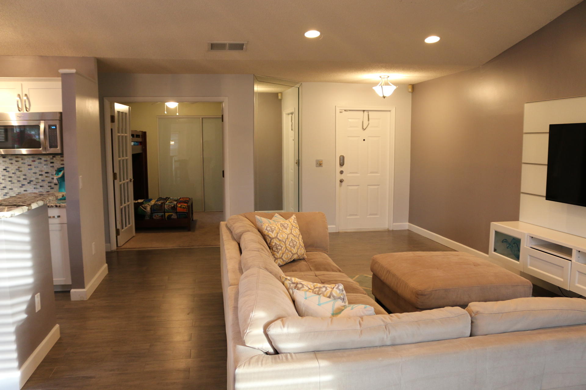 9085 Southwest 20th Street, Unit E Boca Raton, FL 33428 - Photo 6 of 38 6