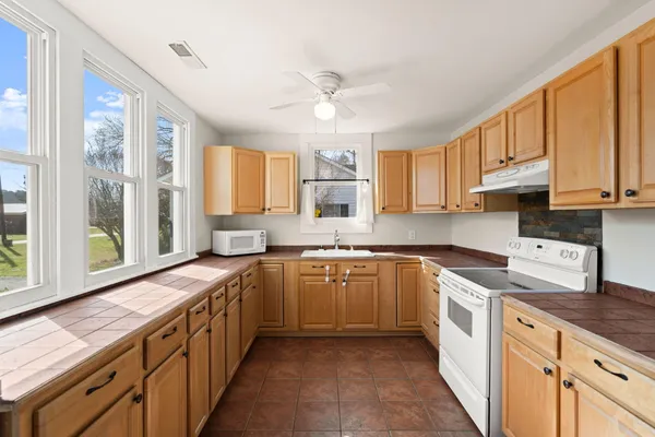$330,000 | 202 Quaker Street, St. George, SC 29477