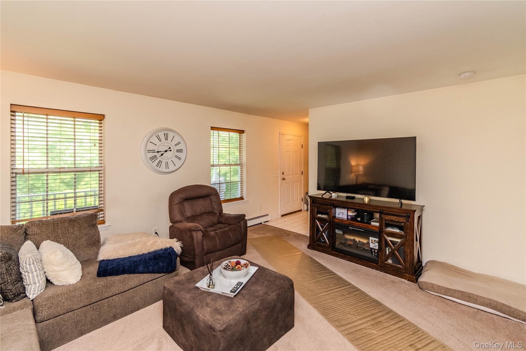55 Brewer Road Newburgh, NY 12550 - Photo 18 of 22 unit 2 living room