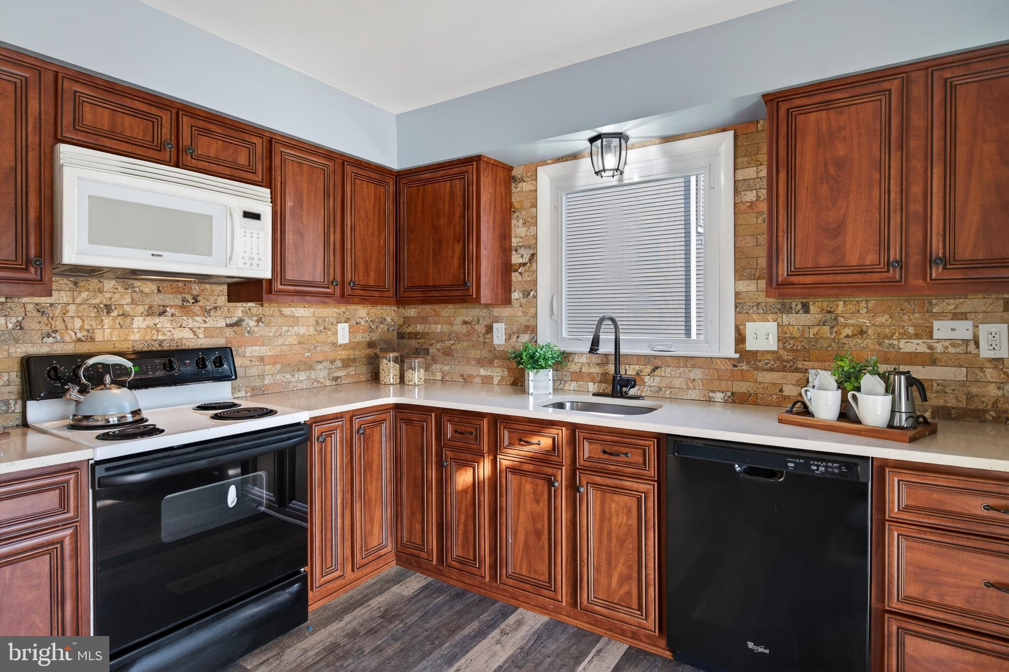 214 Bridge Road Upper Chichester, PA 19061 - Photo 16 of 58