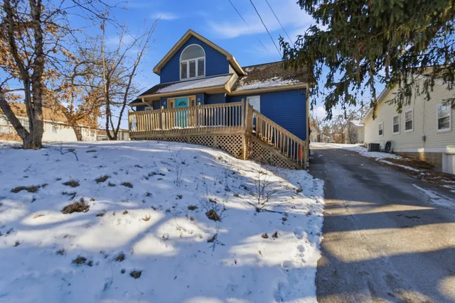 $300,000 | 35851 North Wilson Road, Ingleside, IL 60041