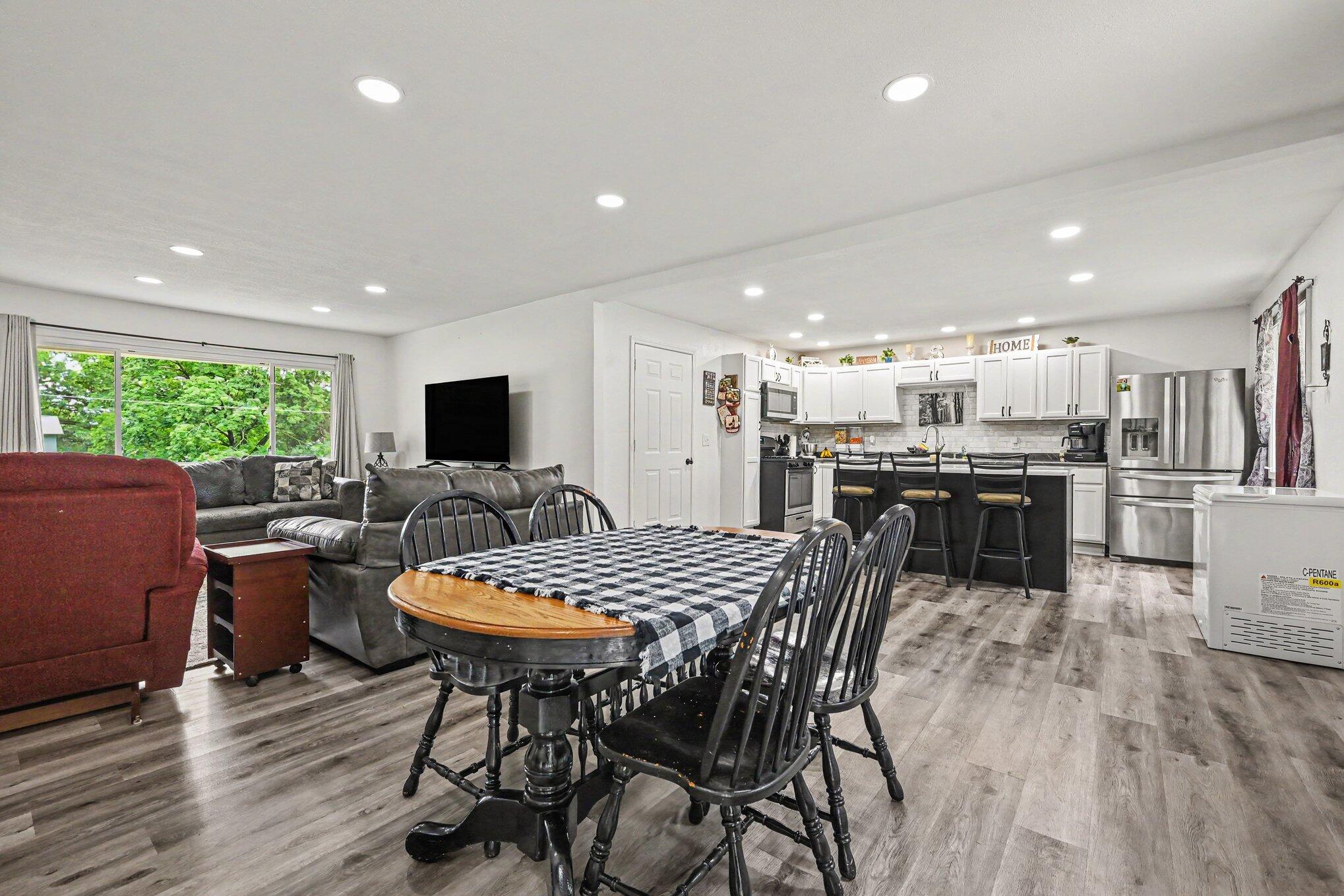 1100 Orchard Drive Three Rivers, MI 49093 - Photo 6 of 18 006_file_6096