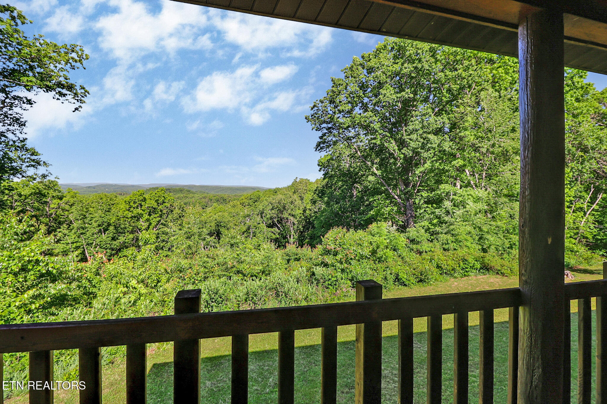 133 Hickory Flats Road Harriman, TN 37748 - Photo 15 of 57 Balcony View