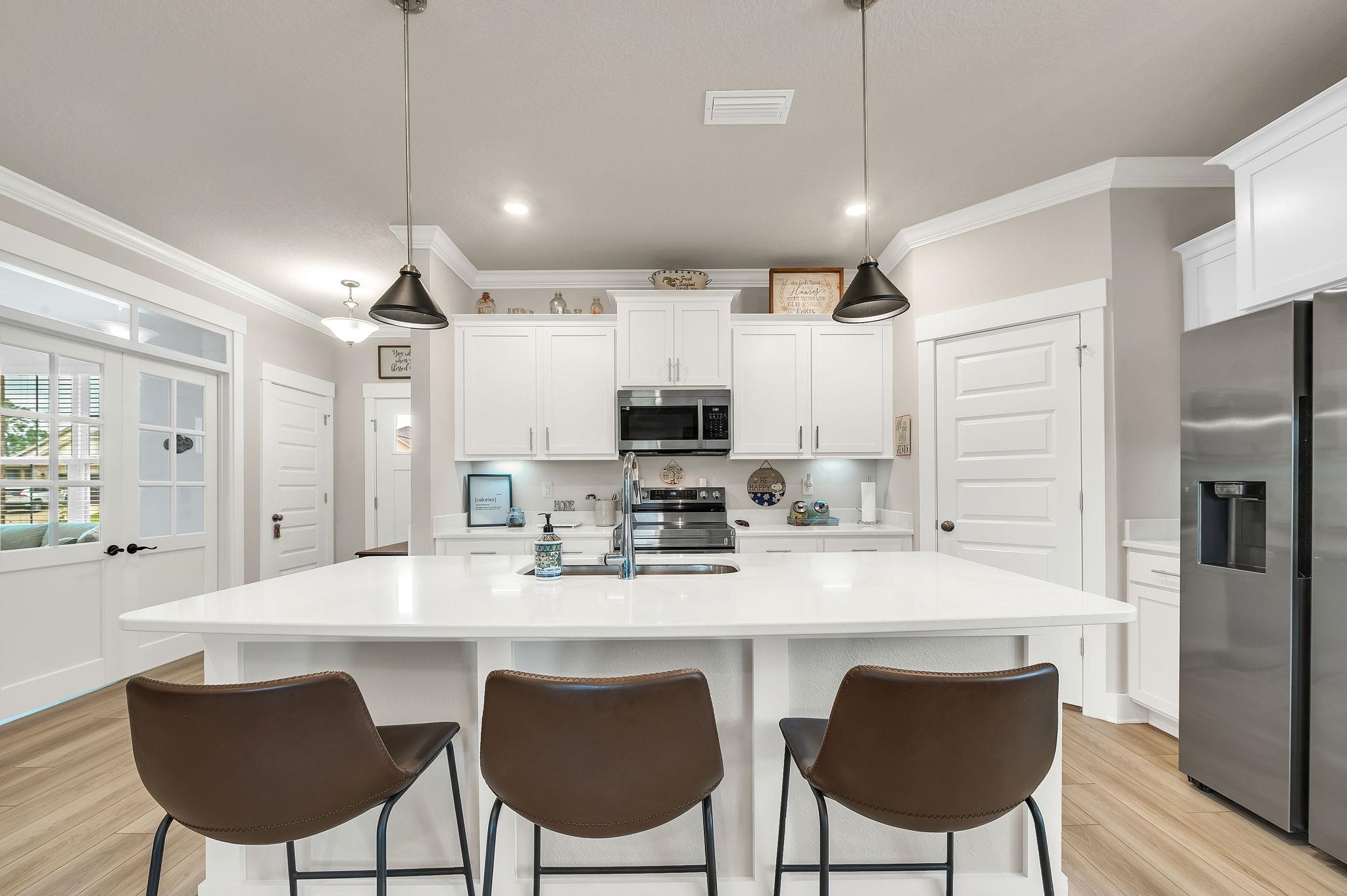 9816 Lakeview Drive Foley, AL 36535 - Photo 25 of 59 Kitchen